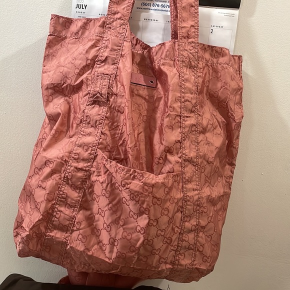 Sold‼️‼️GUCCI
Nylon Monogram Teddy Bear Folding Tote Pink💓 - Picture 12 of 17